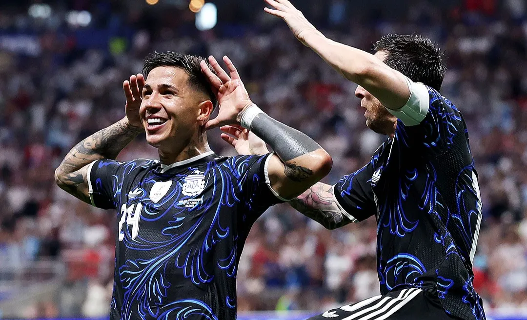 Celebración de Enzo Fernández y Argentina